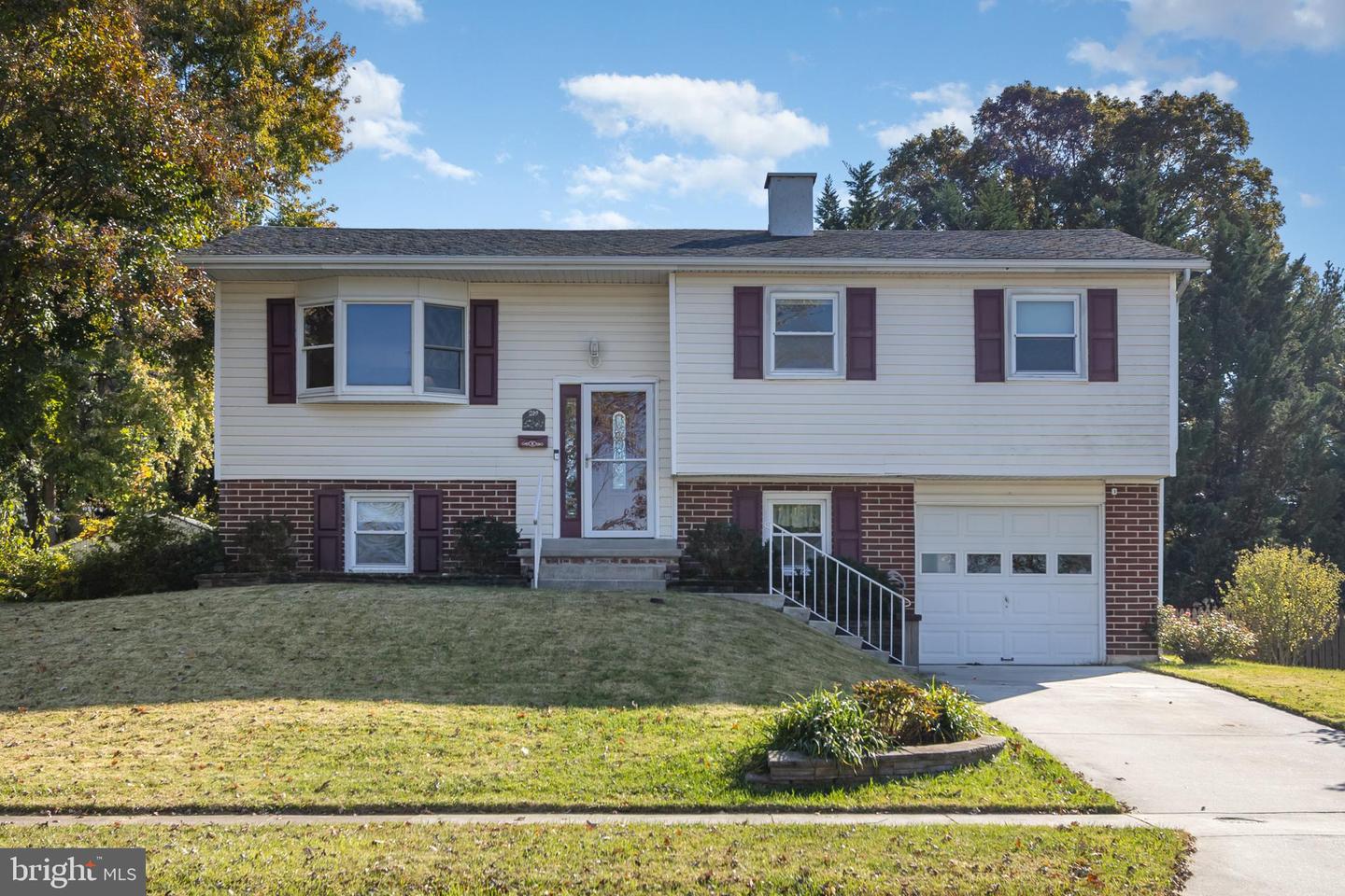 219 Kearney Dr Property Photo 1