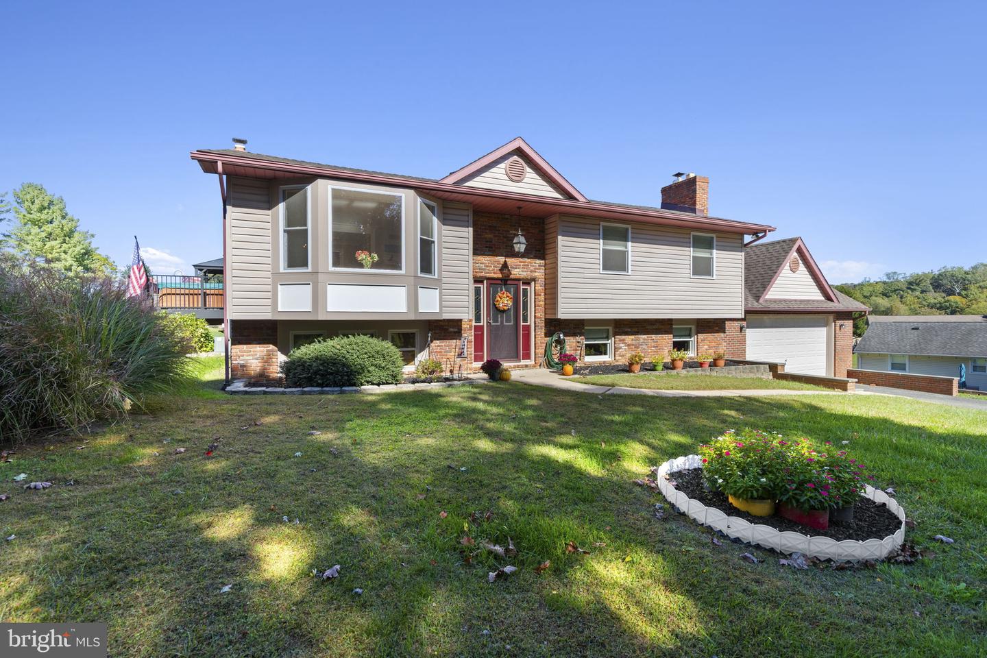 1502 Boggs Rd Property Photo 1