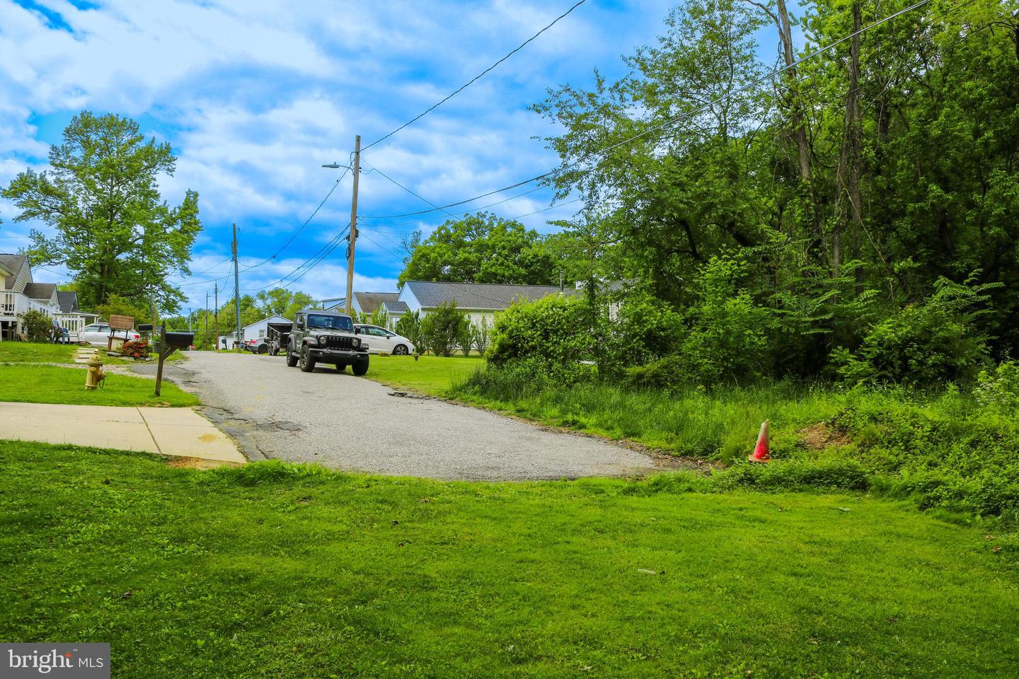 Evan Ave Property Photo 48