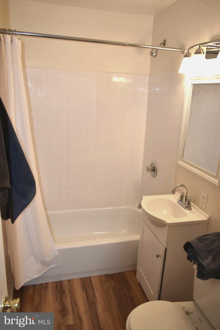 50 Liberty St Property Photo 9