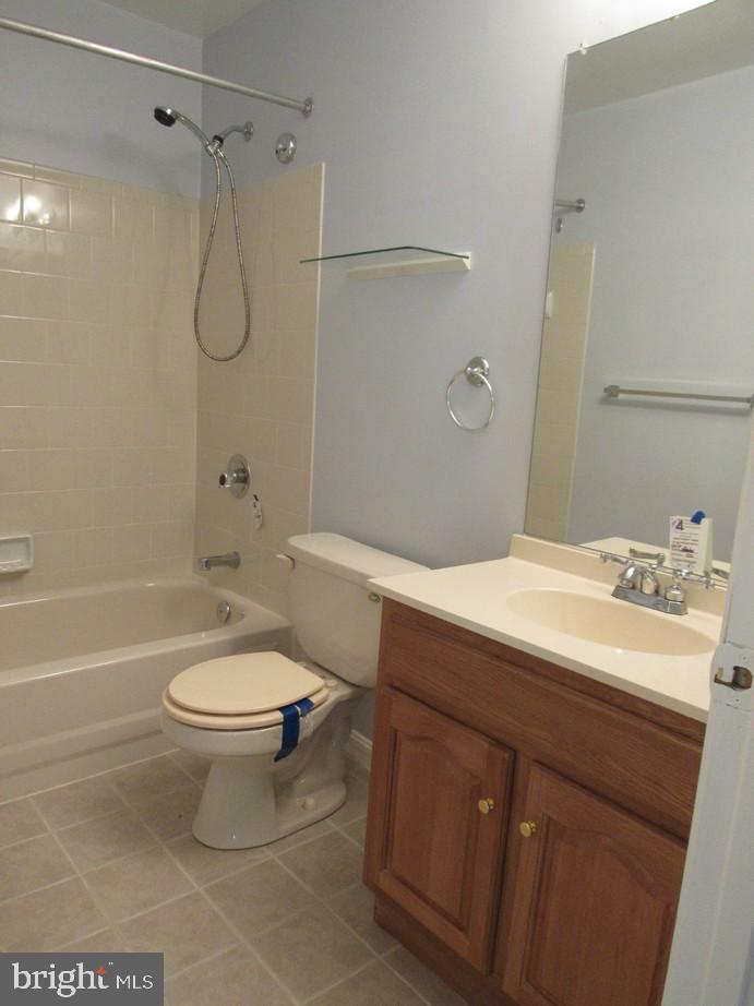 3510 Thomas Pointe Ct #2a Property Photo 11