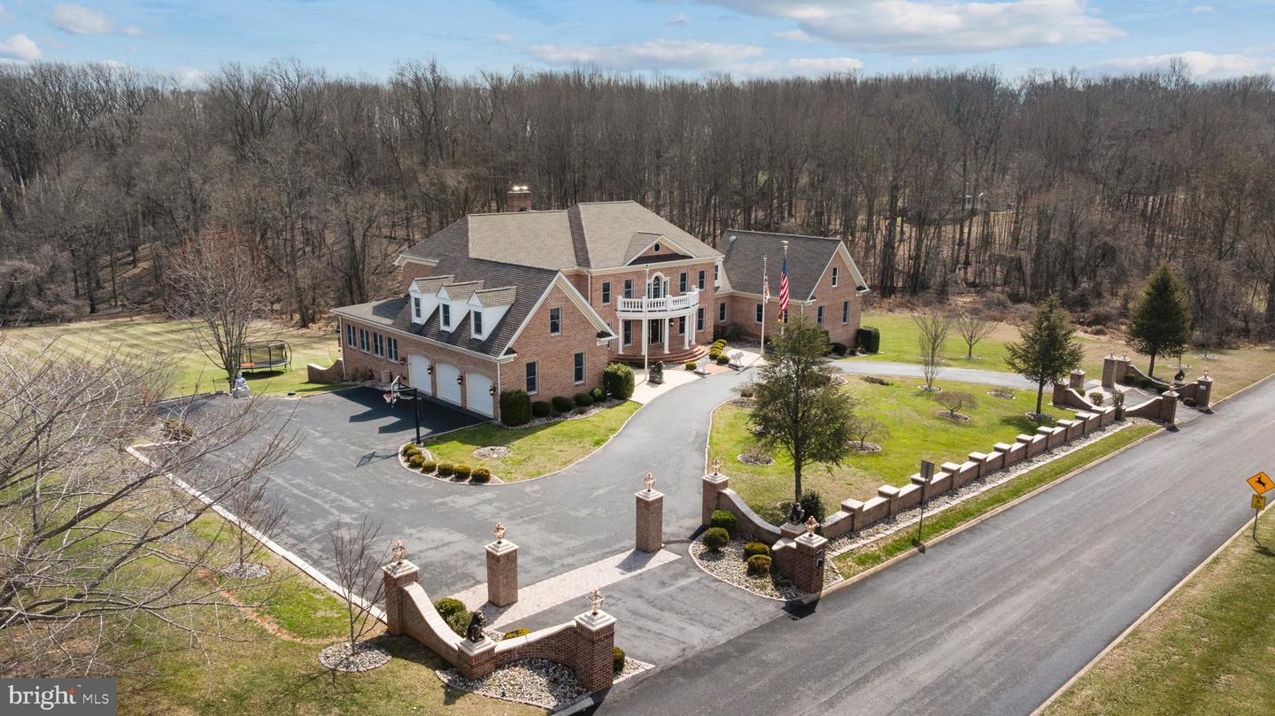 1410-A FALLS CREST DR