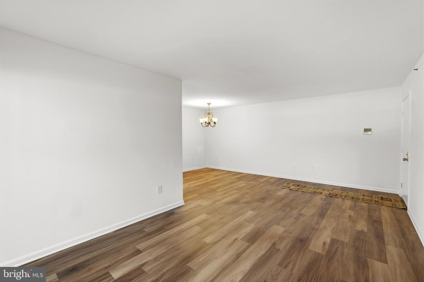 3402 Tulleys Pointe Ct #1a Property Photo 3