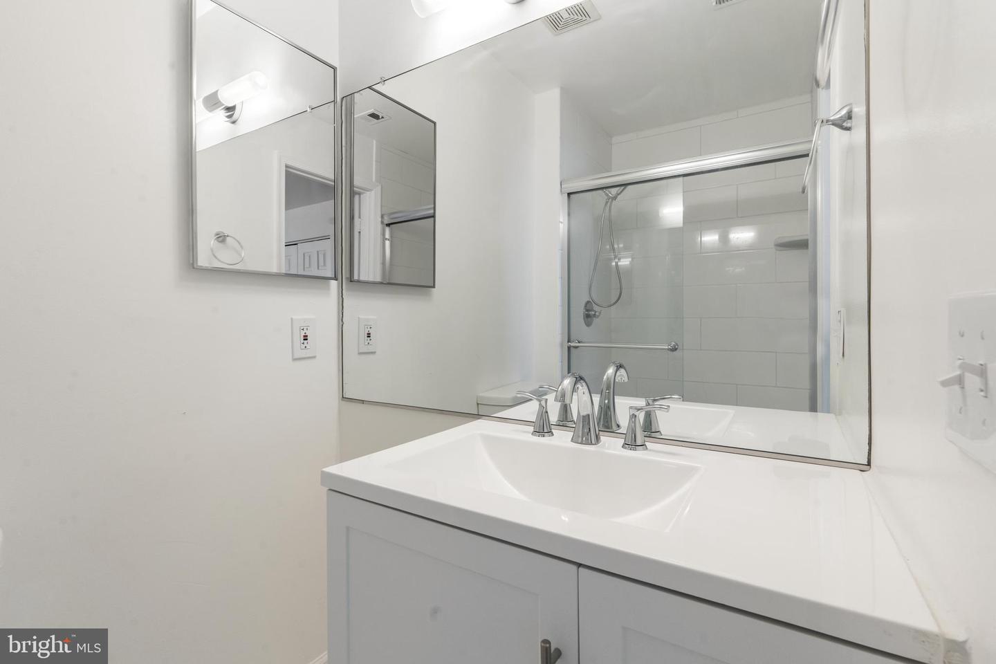 3402 Tulleys Pointe Ct #1a Property Photo 19