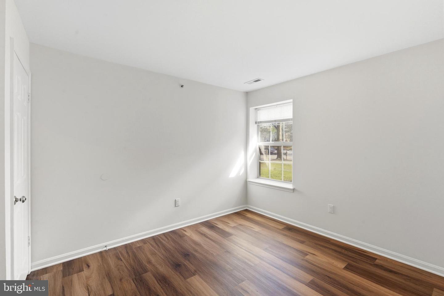 3402 Tulleys Pointe Ct #1a Property Photo 23