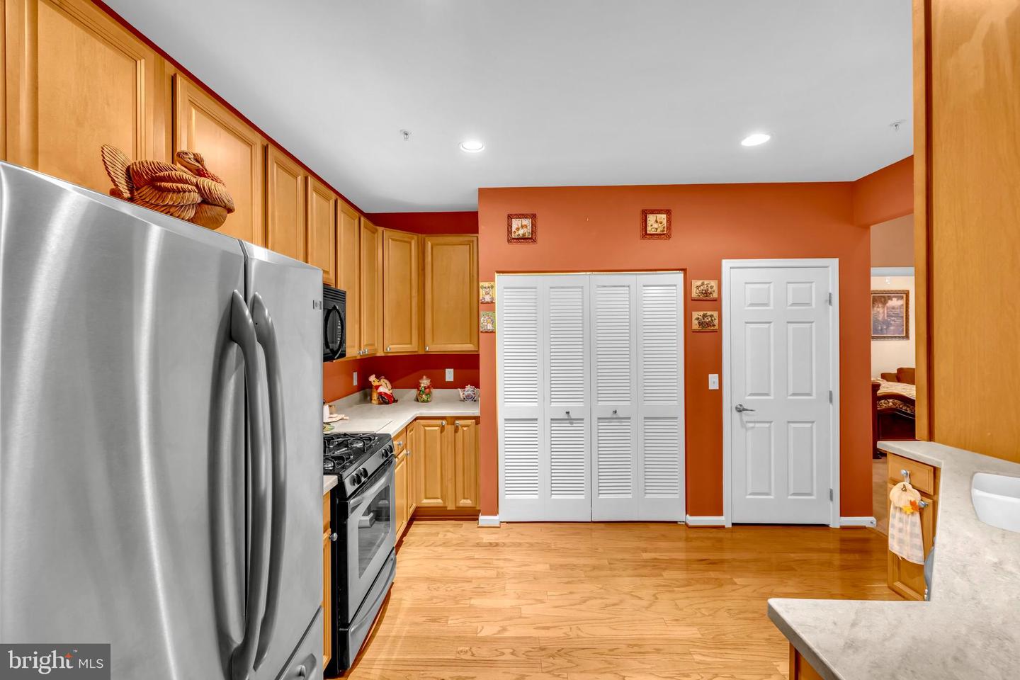 259 Beckenham Cir #404 Property Photo 7