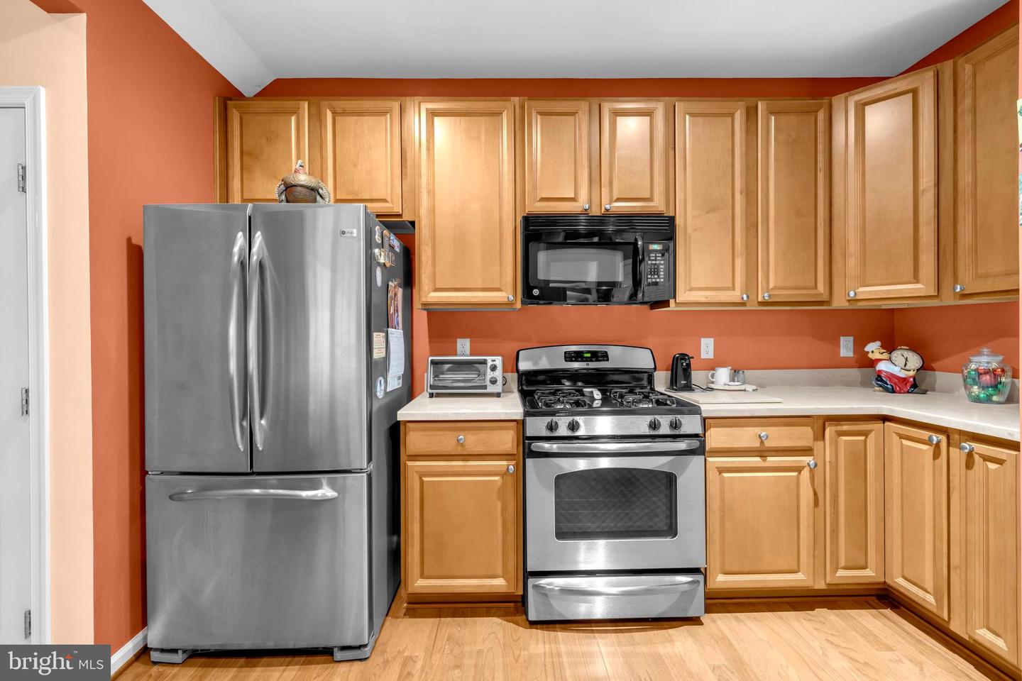 259 Beckenham Cir #404 Property Photo 8