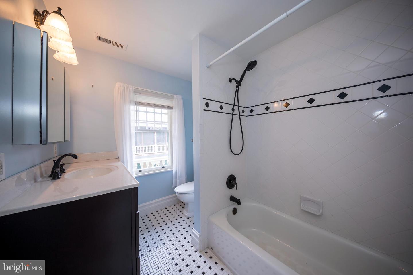 123 S Union Ave Property Photo 52