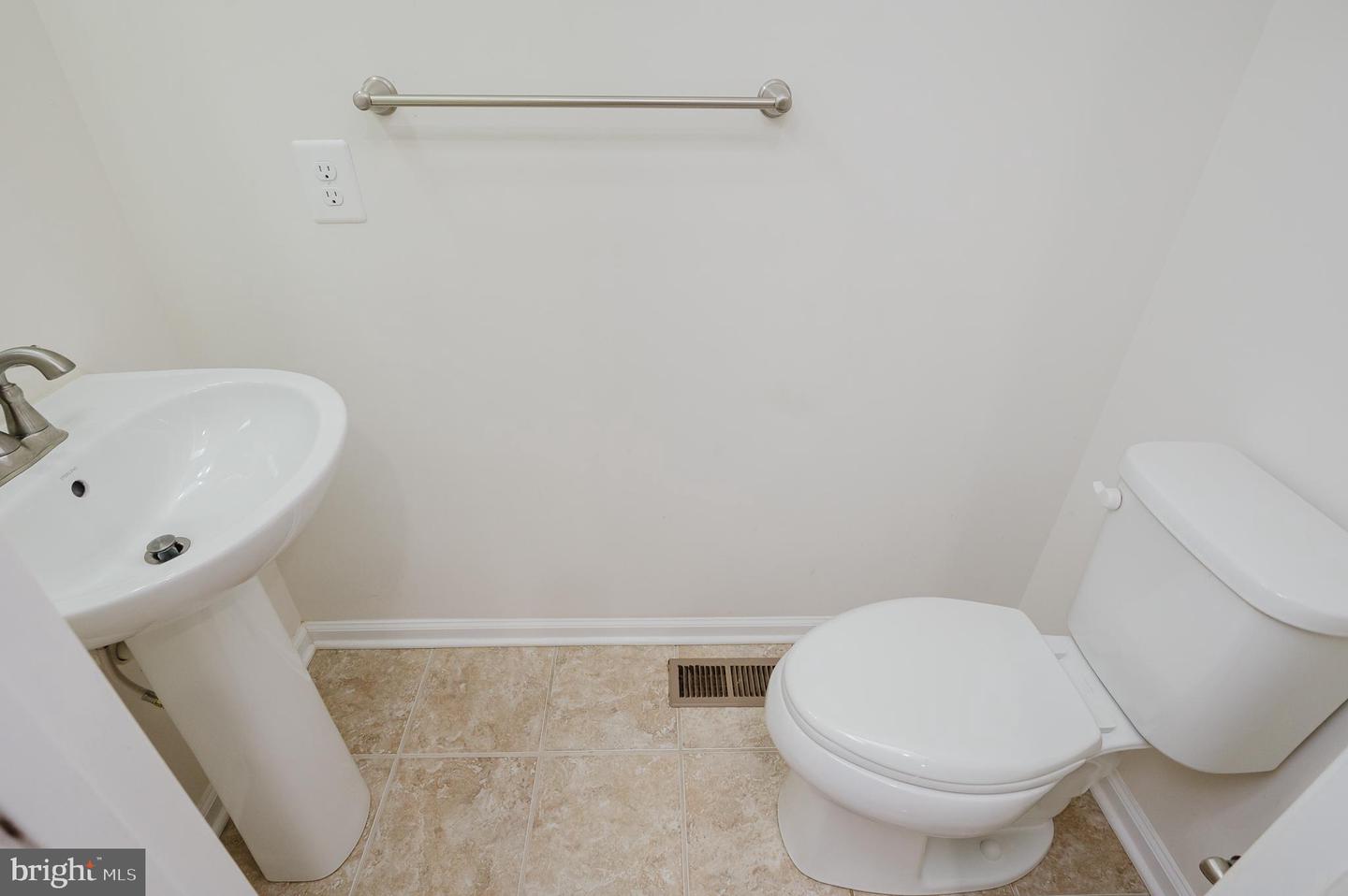 309 Lennox Dr Property Photo 6