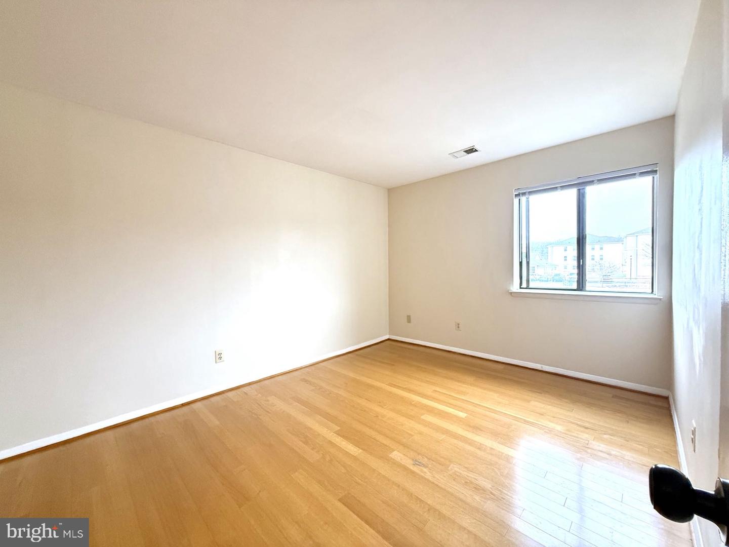 532 Riviera Dr #532-b Property Photo 17