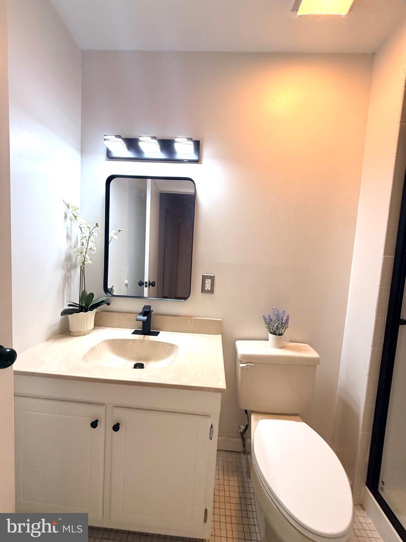 532 Riviera Dr #532-b Property Photo 25