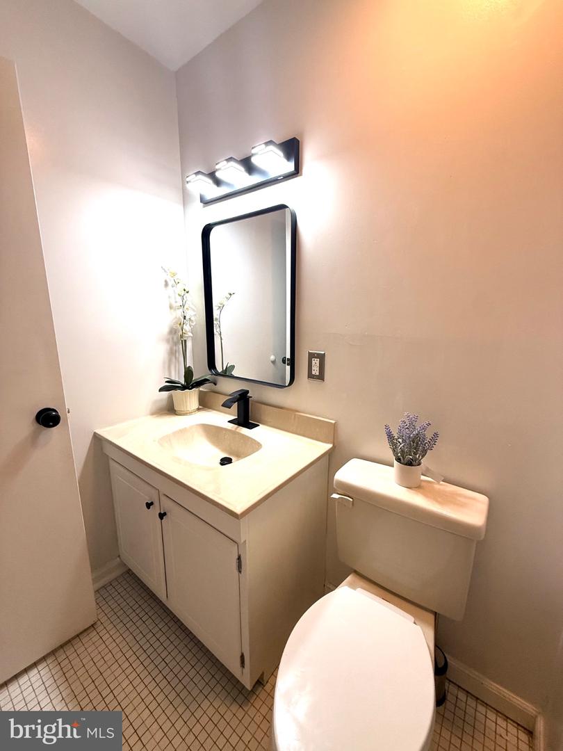 532 Riviera Dr #532-b Property Photo 26