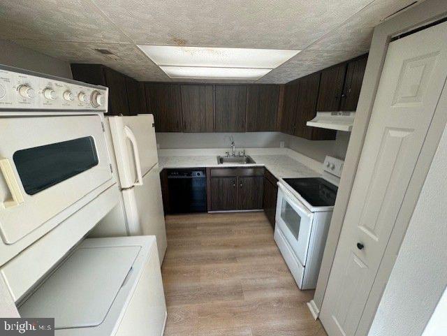 819 Windstream Way #d Property Photo 4