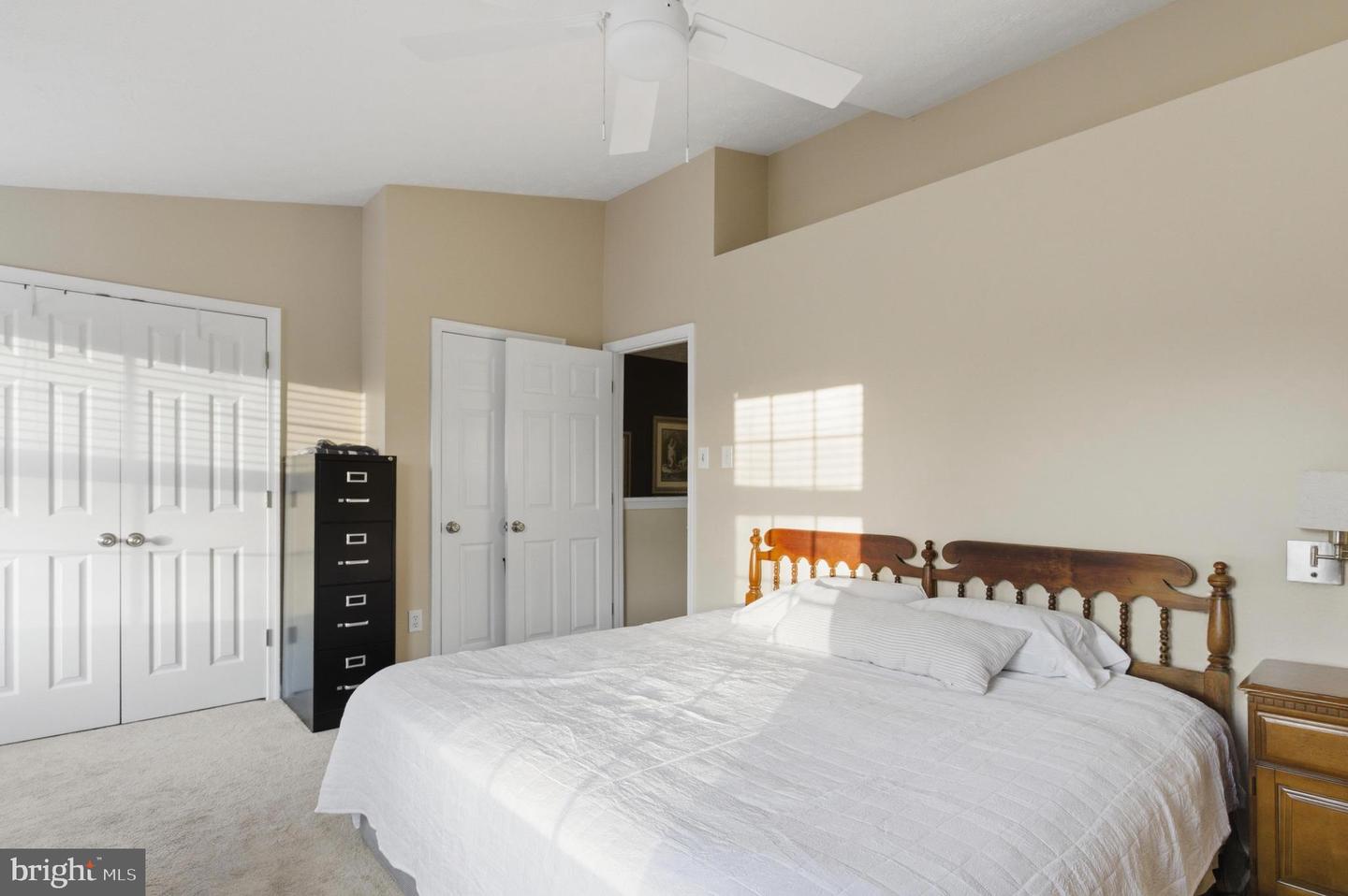 998 Jessicas Ct #2 Property Photo 11
