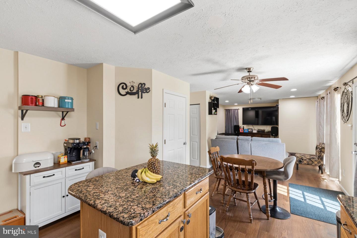 4054 Smiths Landing Ct Property Photo 5