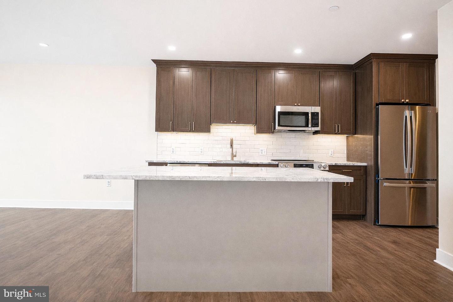128 N Bond St #201 Property Photo 22