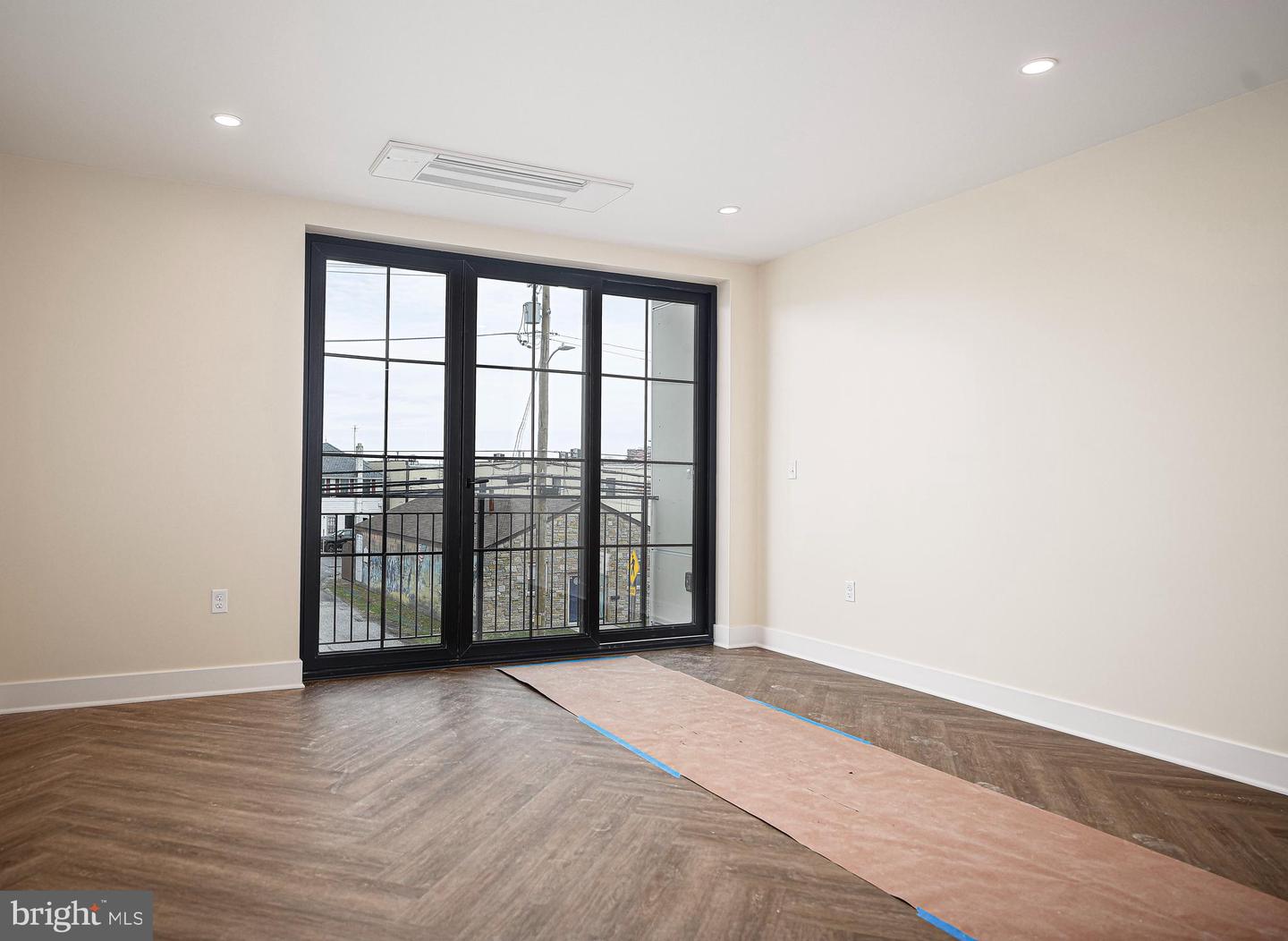128 N Bond St #201 Property Photo 23
