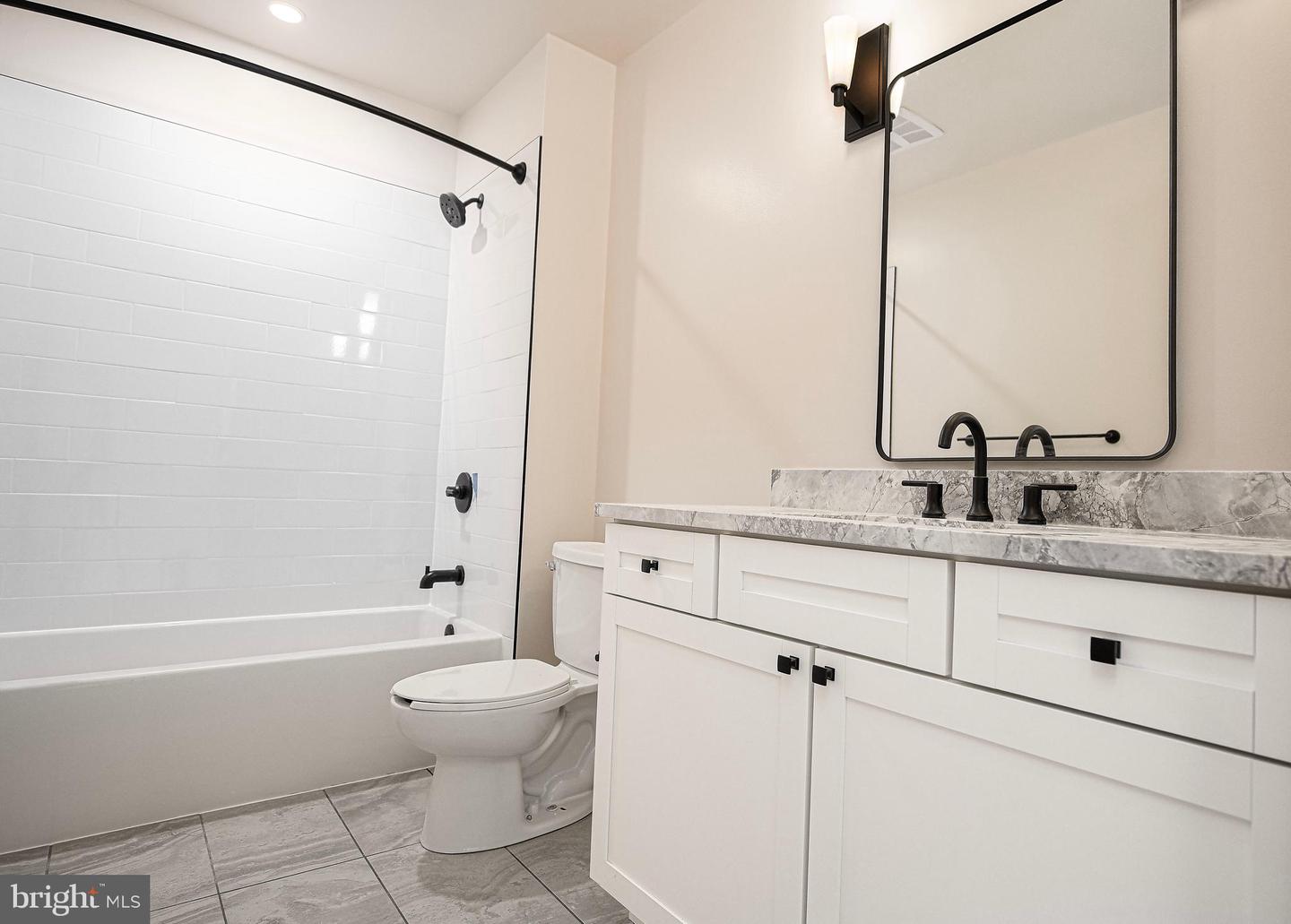 128 N Bond St #205 Property Photo 28