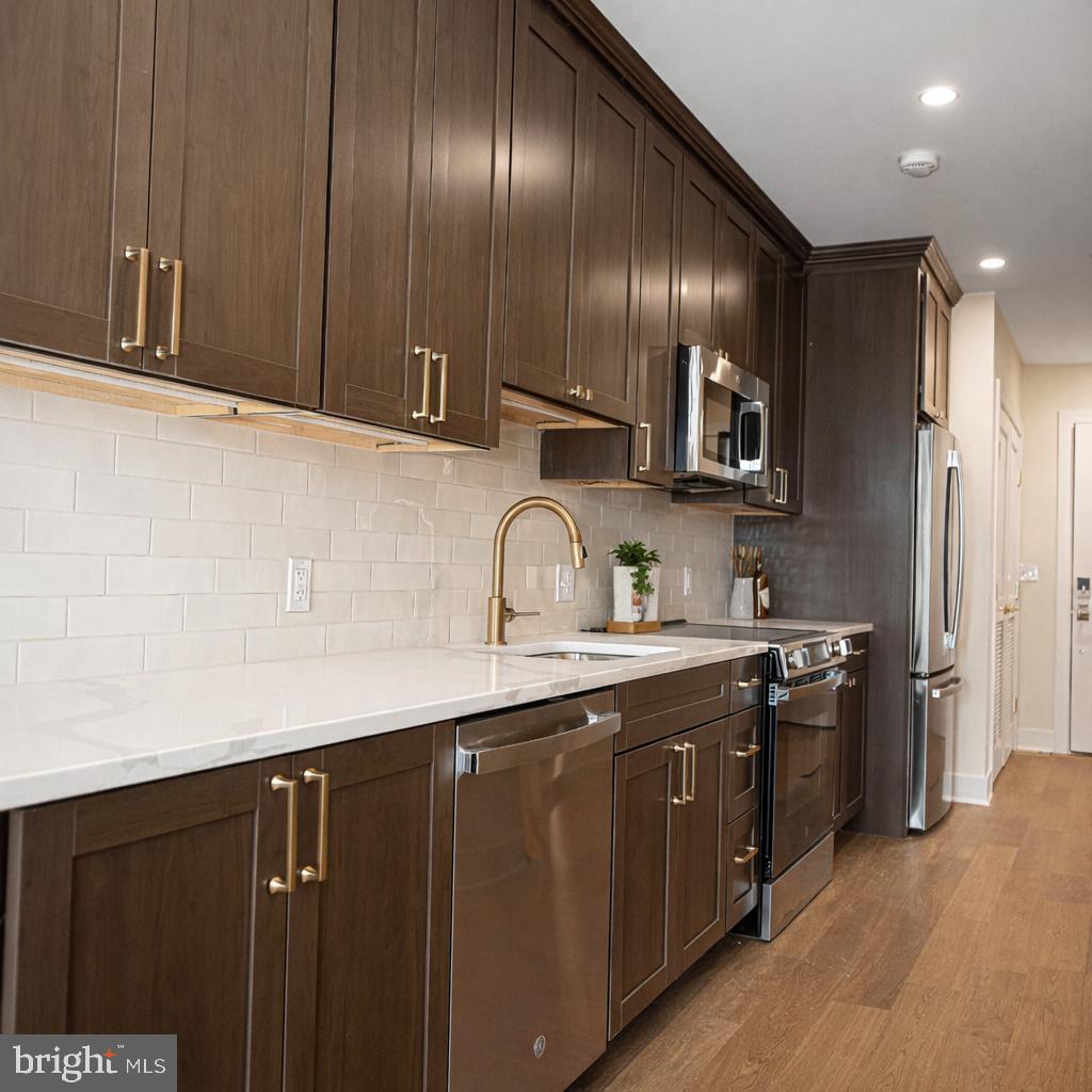 128 N Bond St #208 Property Photo 10