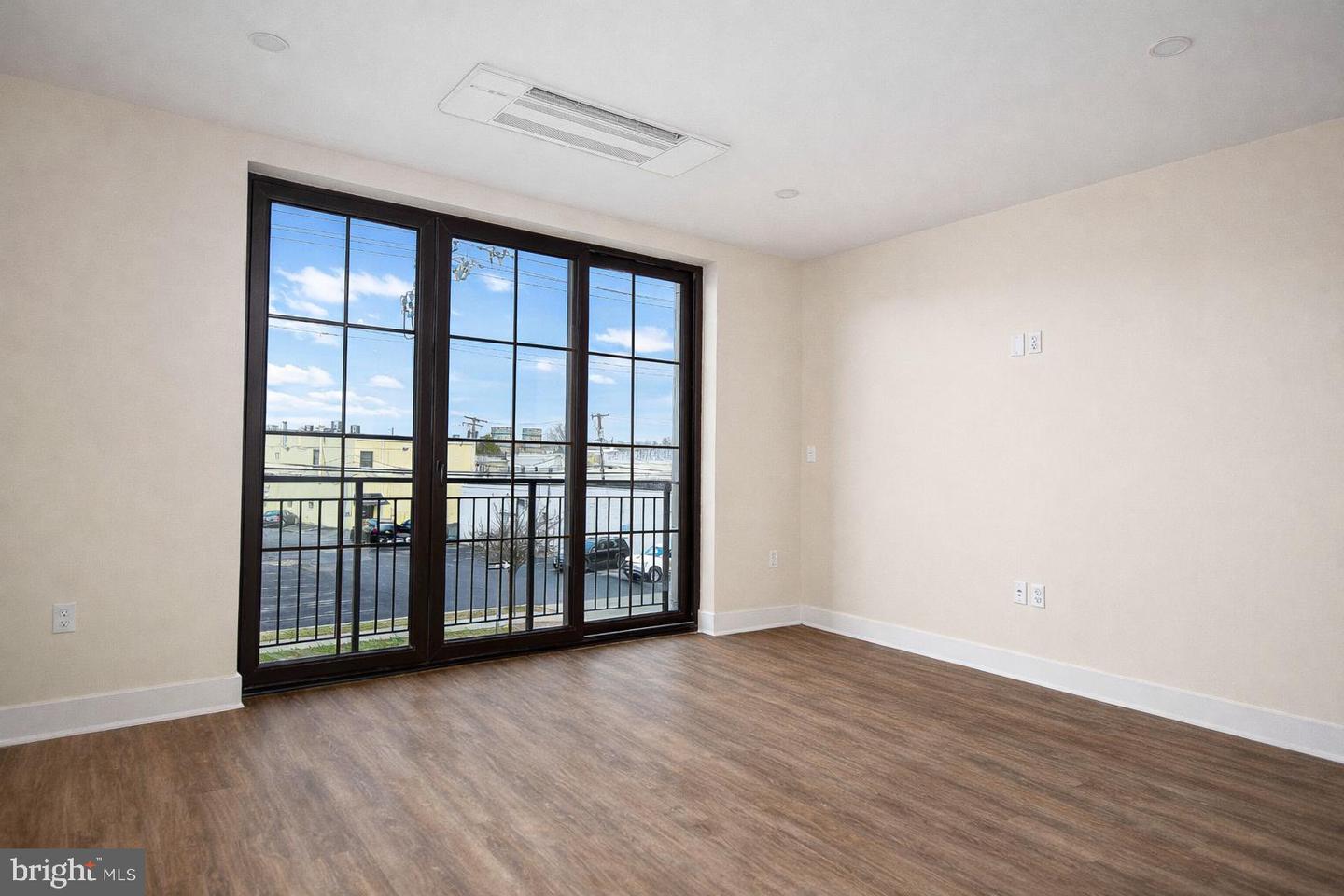 128 N Bond St #208 Property Photo 11
