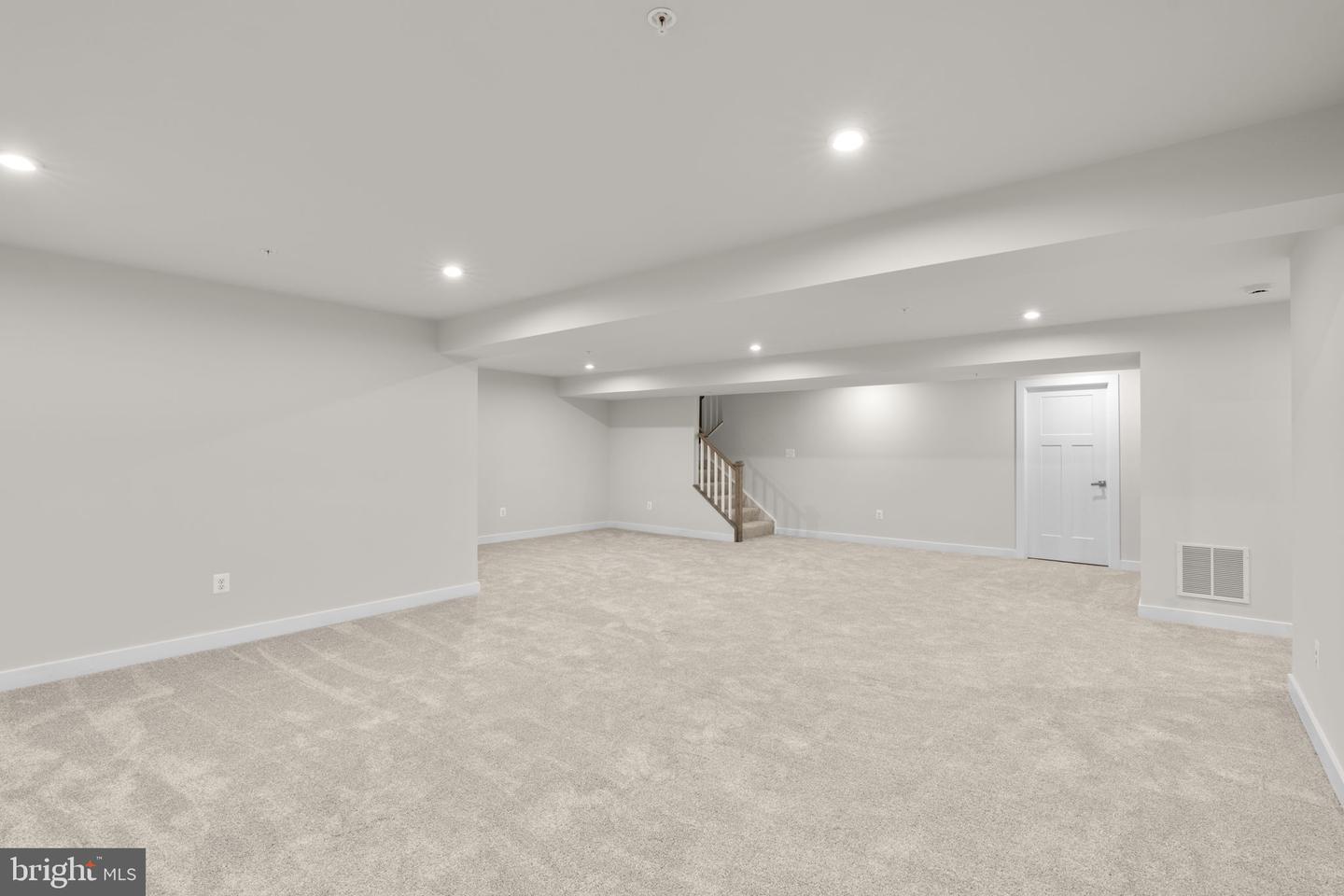 747 Sagebrush Loop Property Photo 34