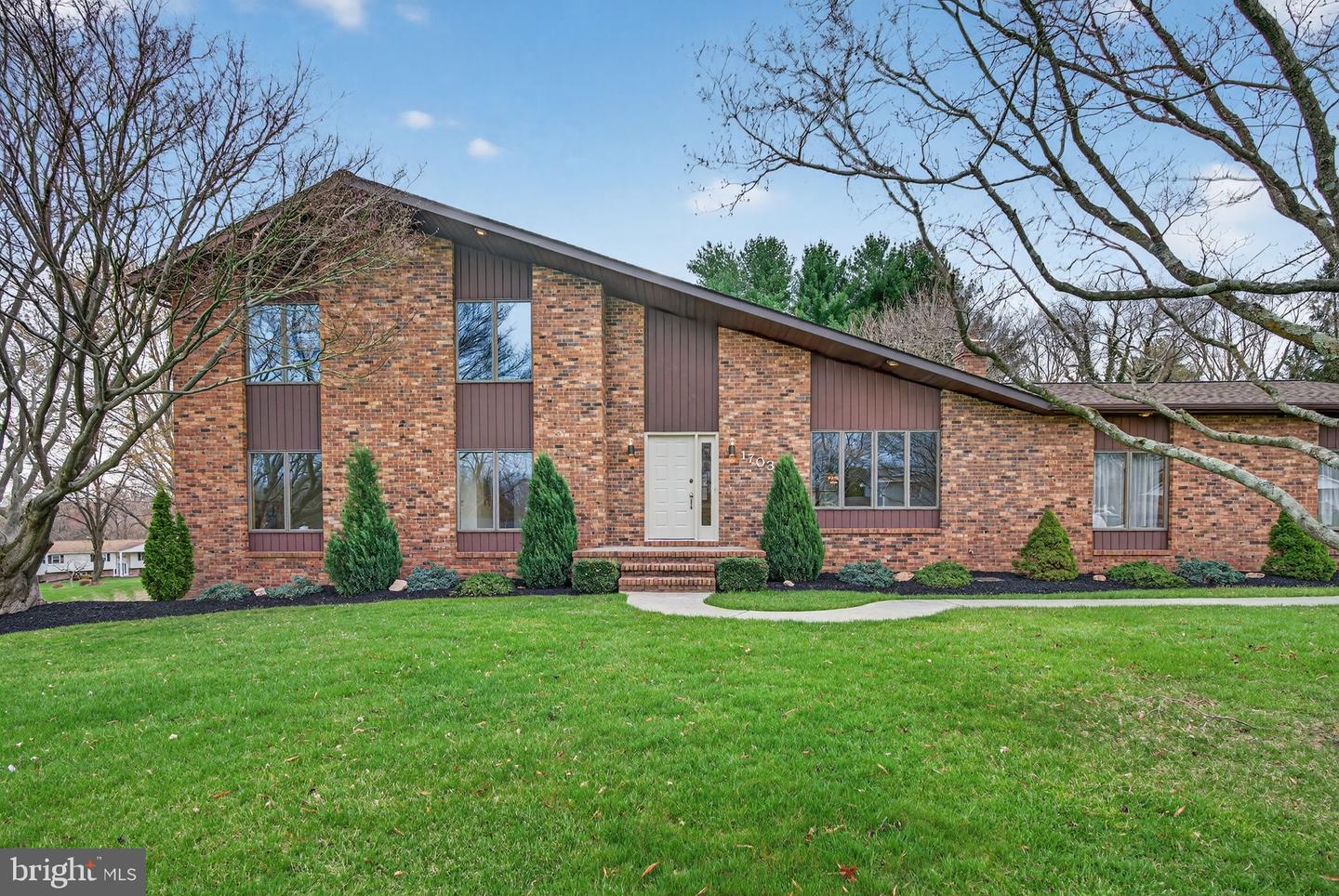 1703 Brickhouse Ln Property Photo 1