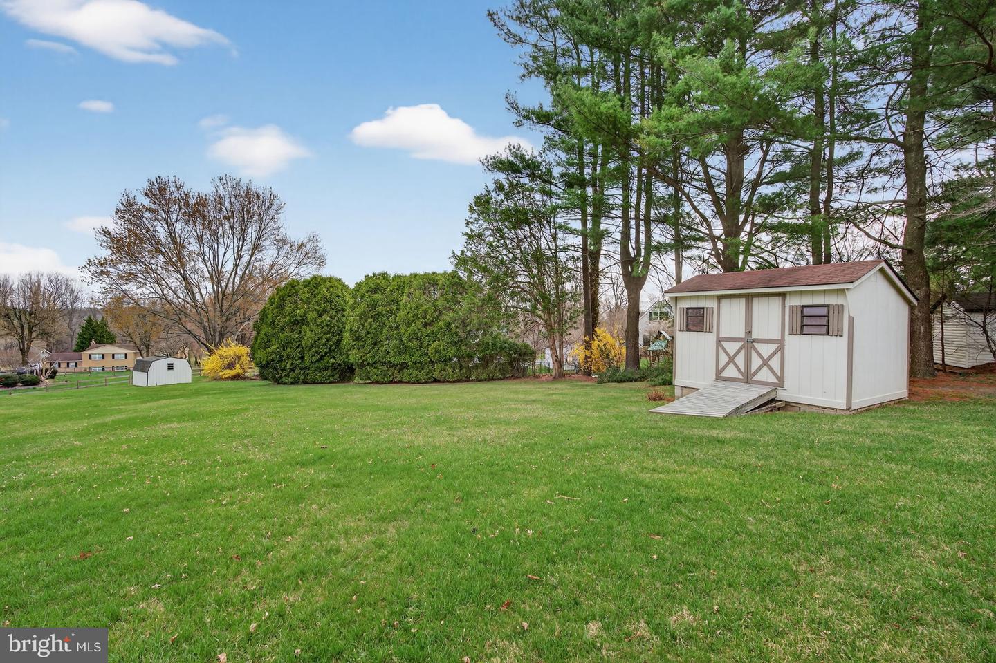 1703 Brickhouse Ln Property Photo 9