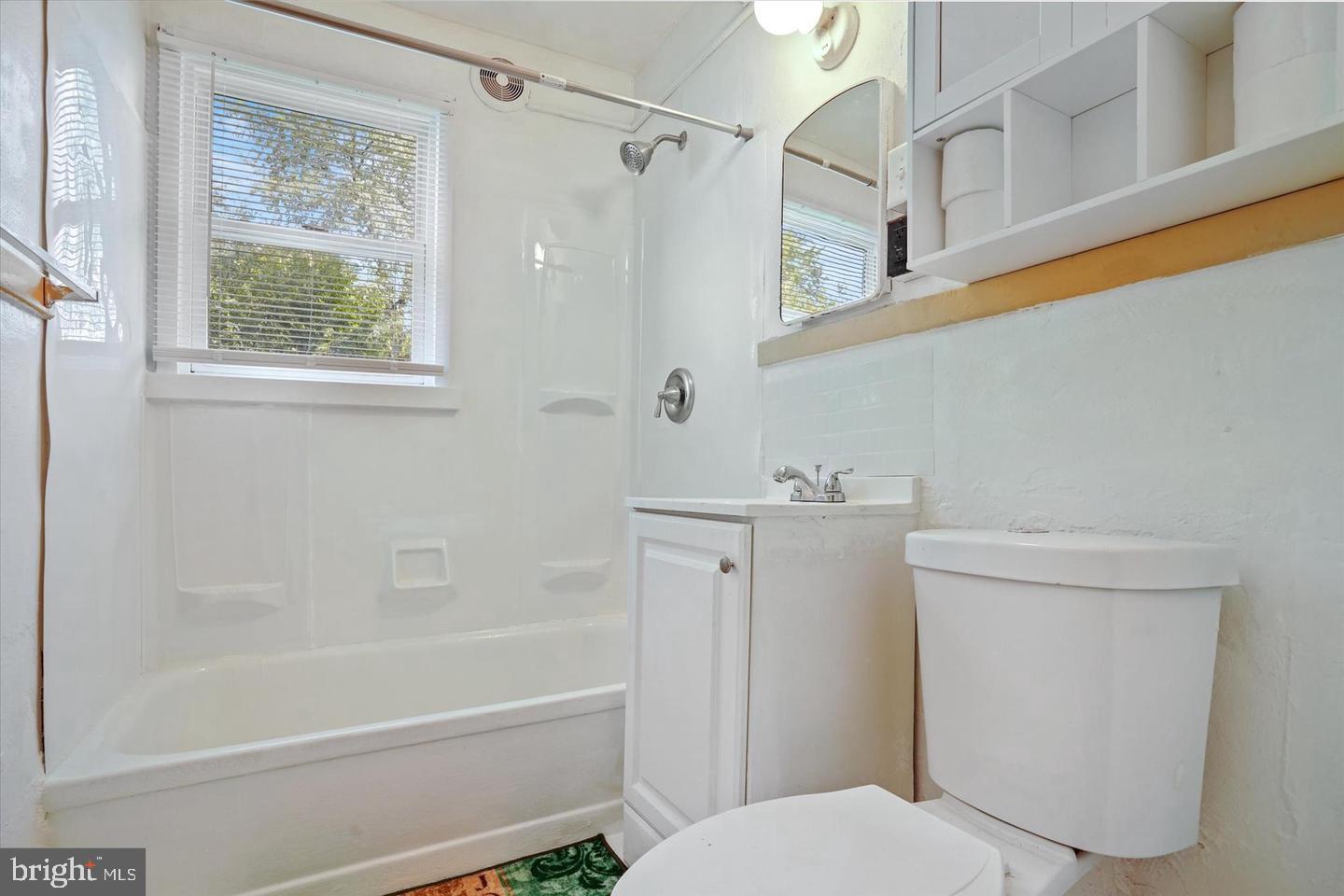 2 Aberdeen Ave Property Photo 17