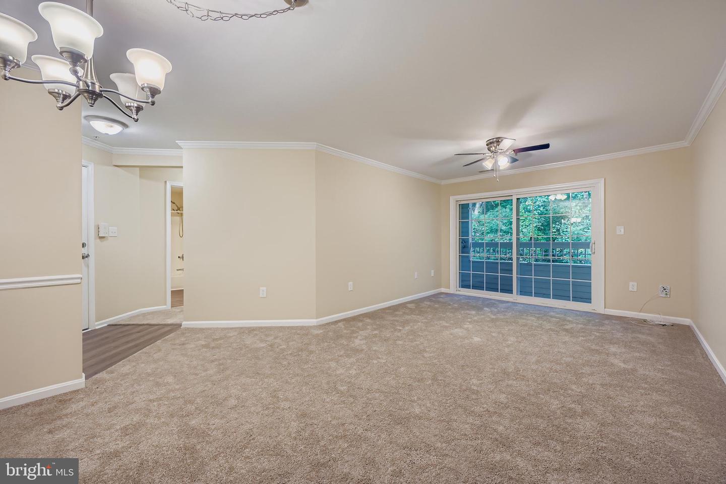 309-g Tall Pines Ct #7 Property Photo 3
