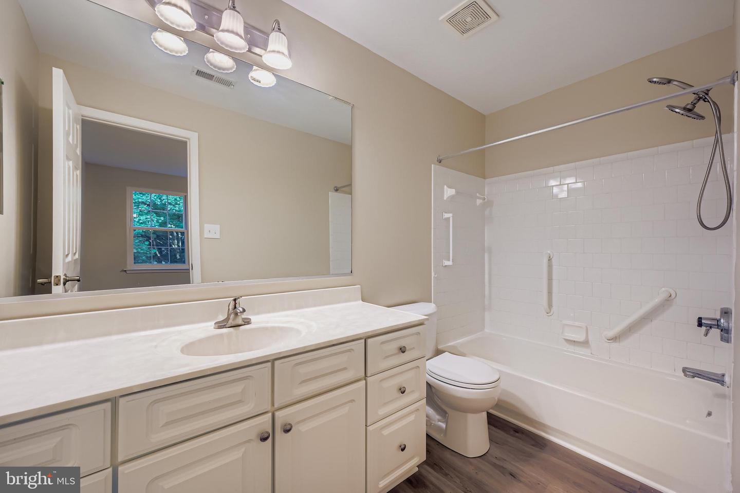 309-g Tall Pines Ct #7 Property Photo 15