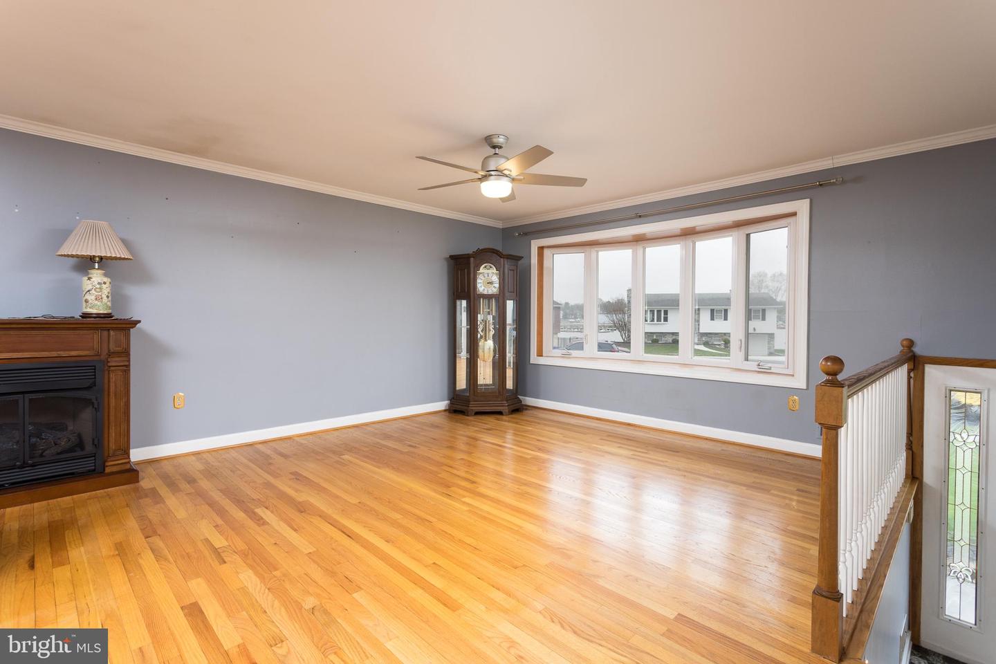 112 Shell Cove Ct Property Photo 2