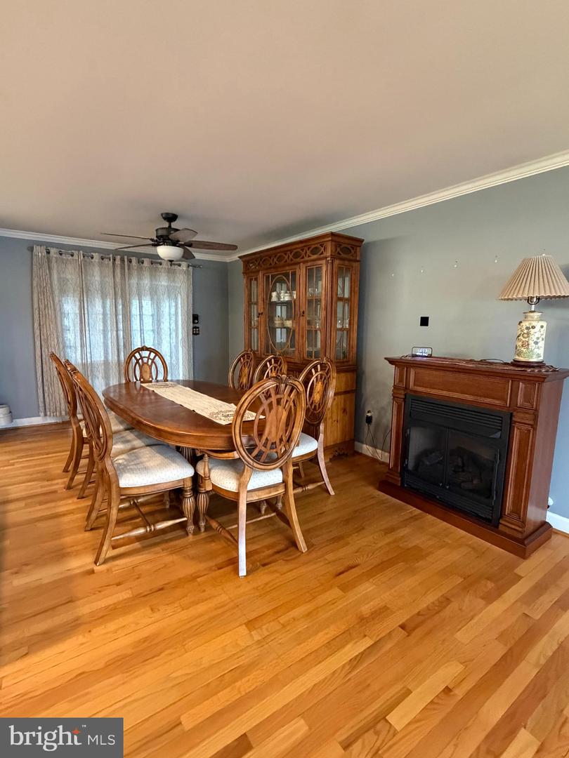 112 Shell Cove Ct Property Photo 4