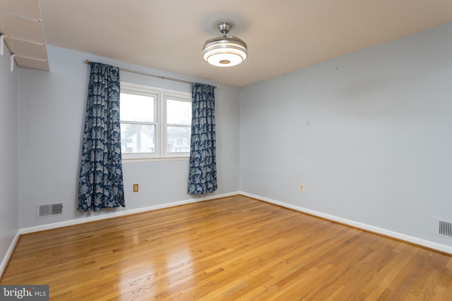 112 Shell Cove Ct Property Photo 14