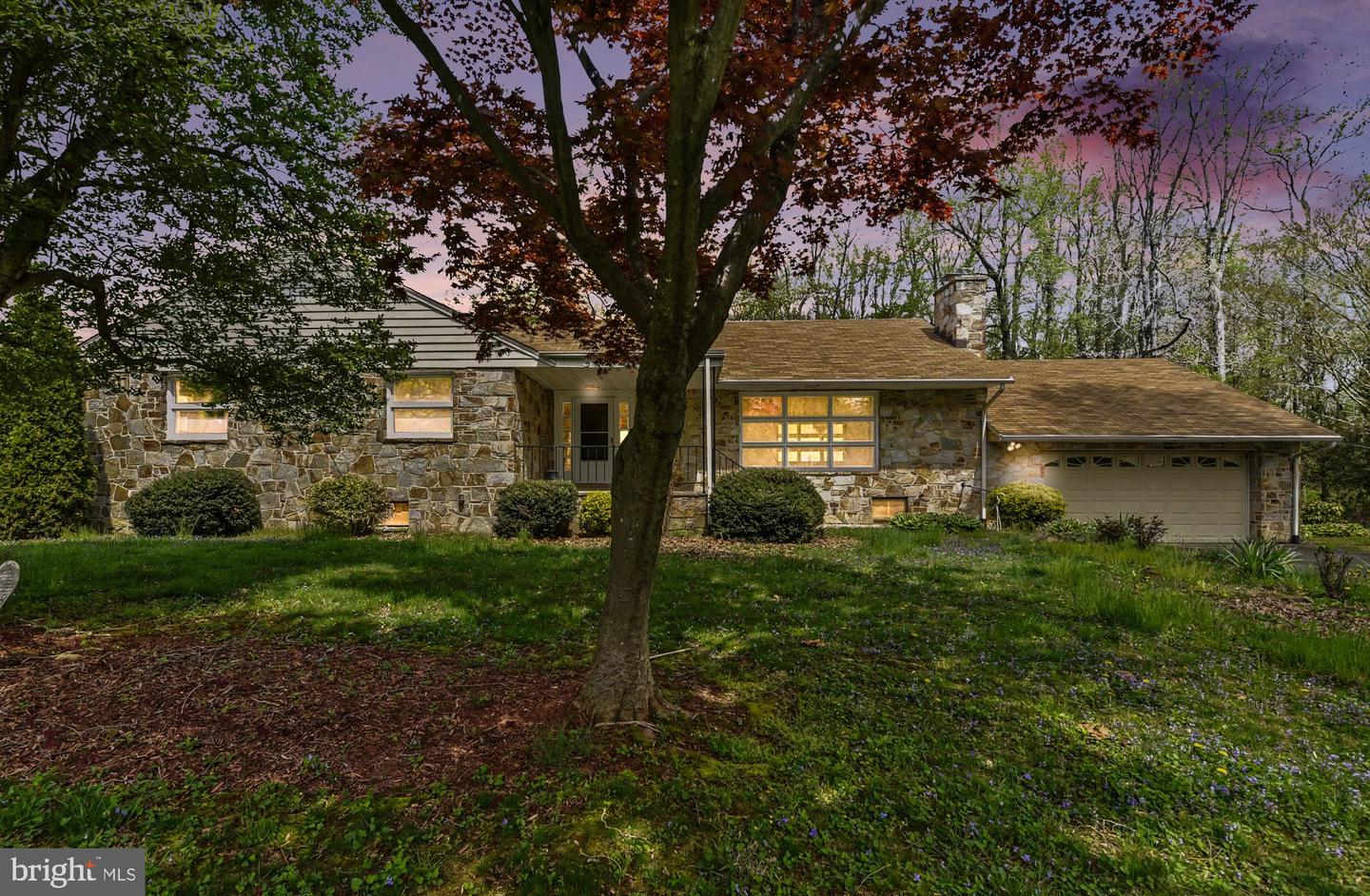 3418 Walnut Rd Property Photo 1