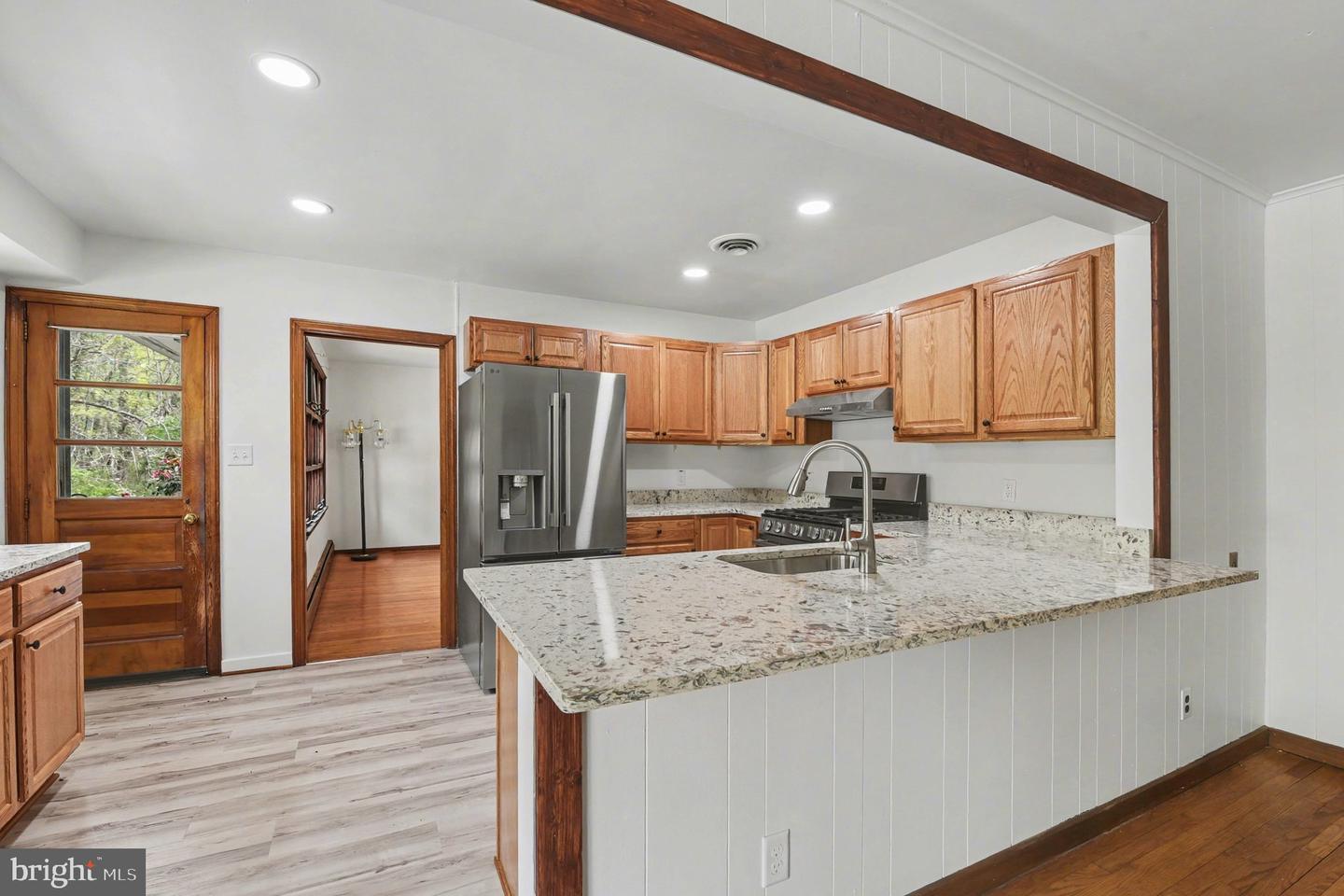 3418 Walnut Rd Property Photo 4