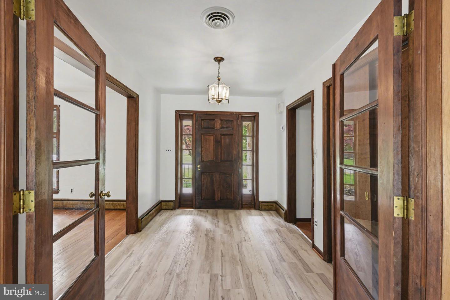 3418 Walnut Rd Property Photo 5