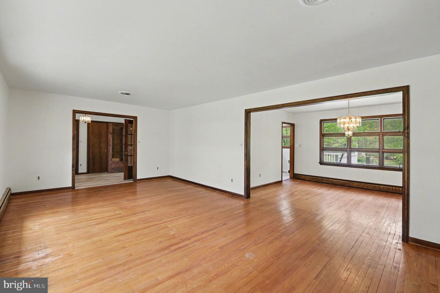 3418 Walnut Rd Property Photo 7