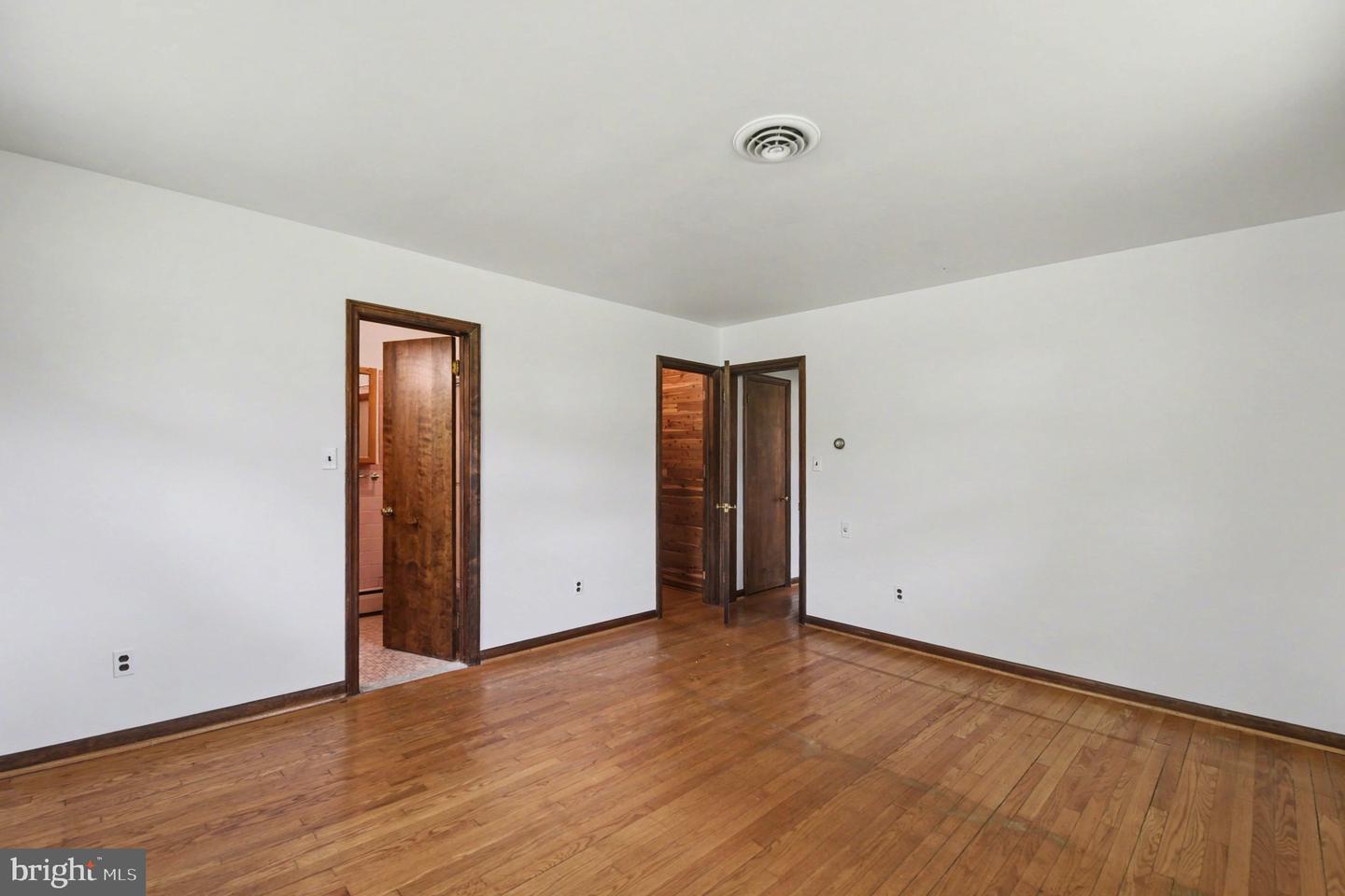 3418 Walnut Rd Property Photo 18