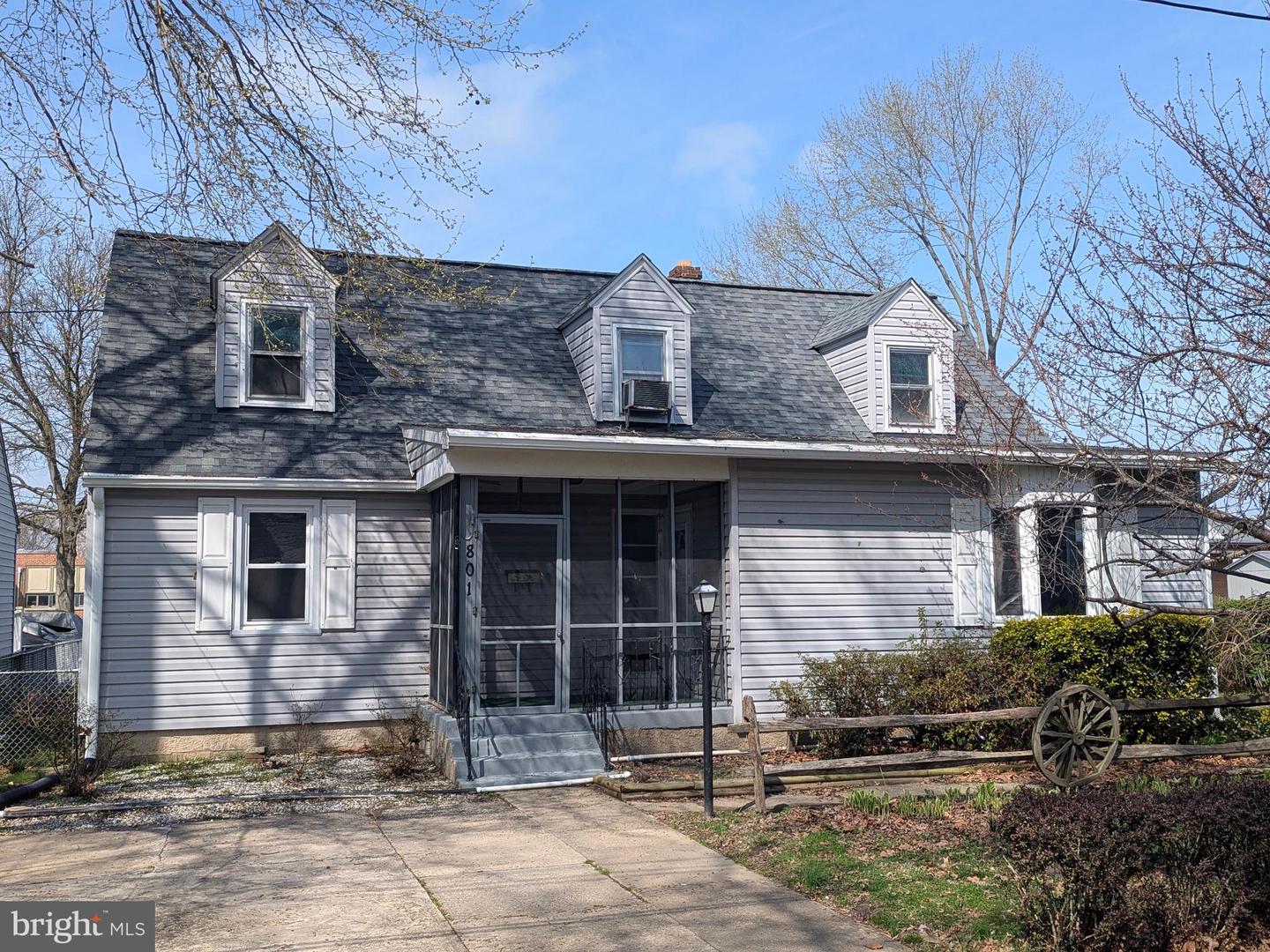 801 LAFAYETTE ST Property Photo 1