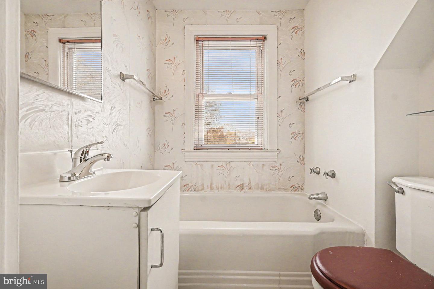 801 Lafayette St Property Photo 5