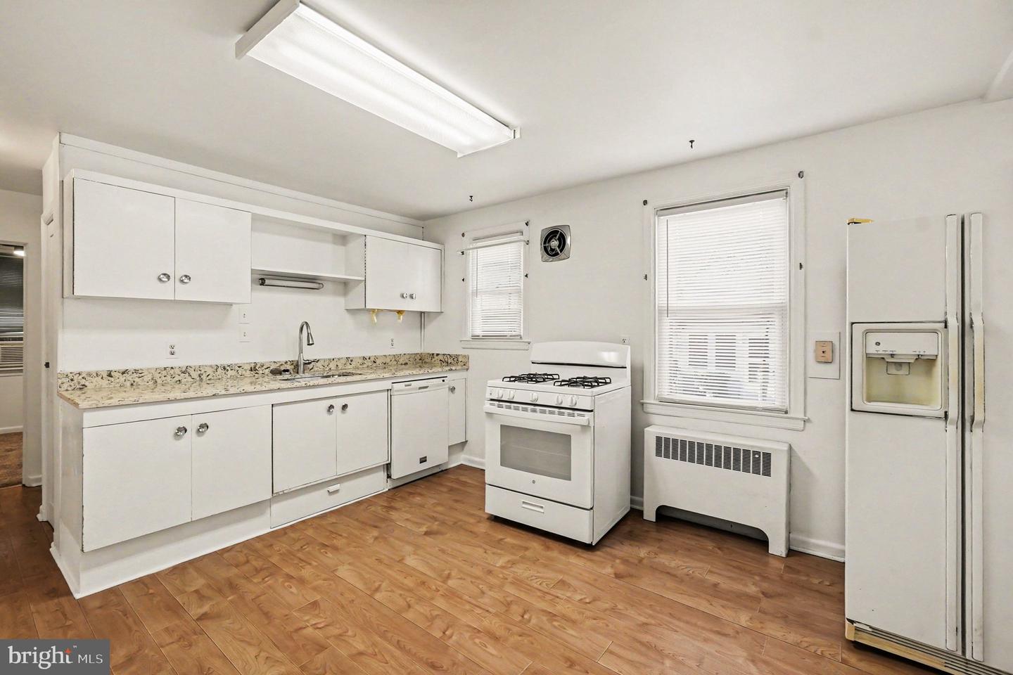 801 Lafayette St Property Photo 13