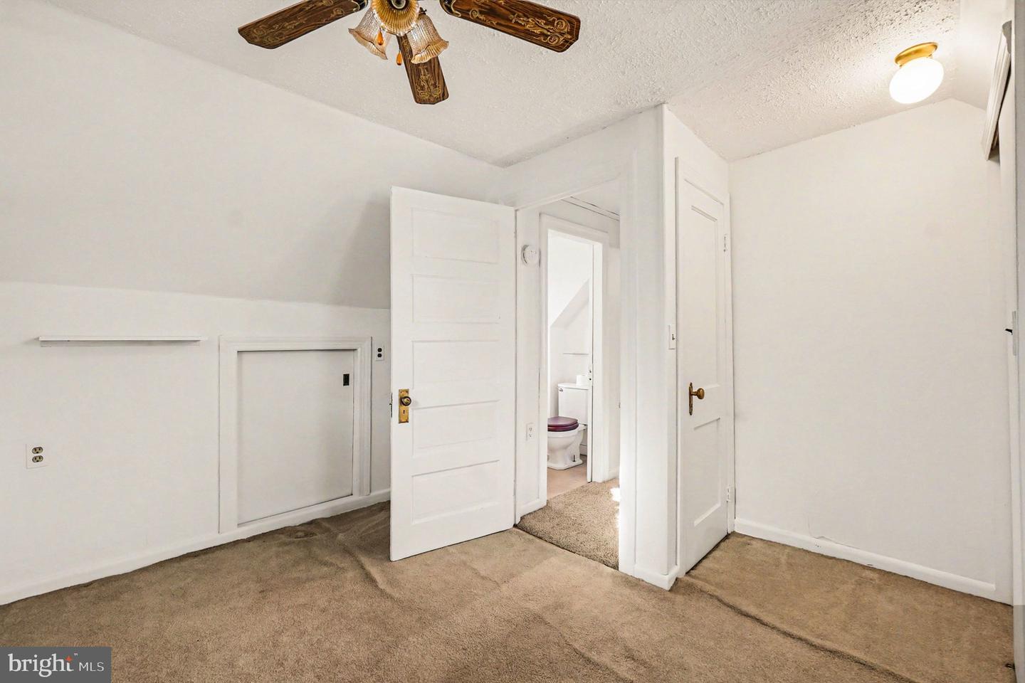 801 Lafayette St Property Photo 17