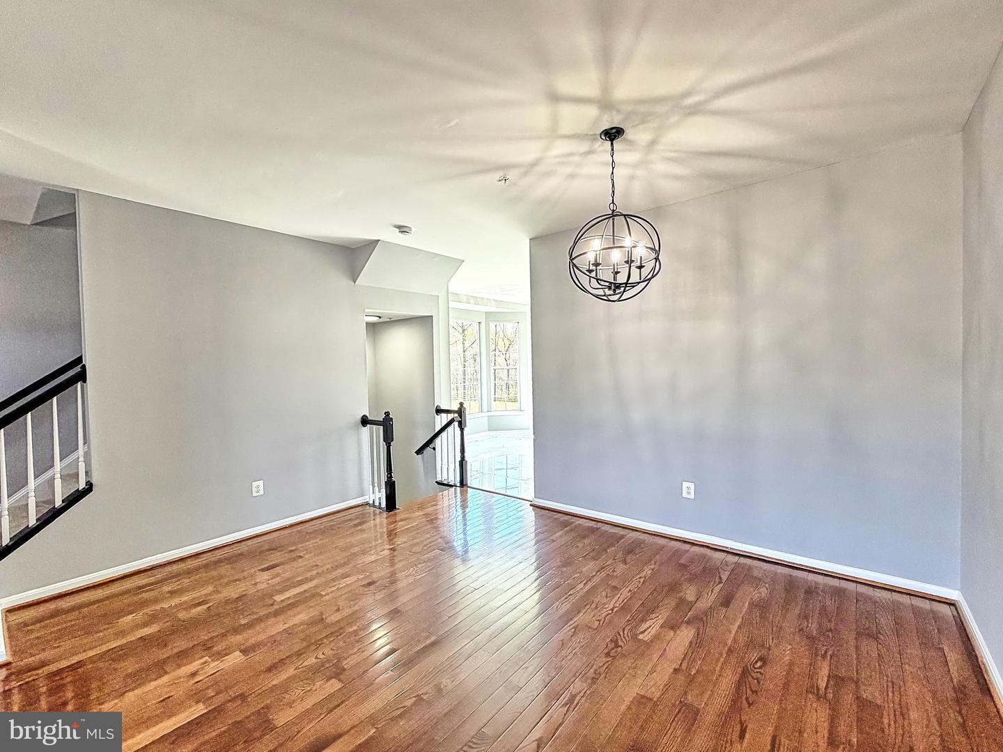 1816 Graymount Way Property Photo 4
