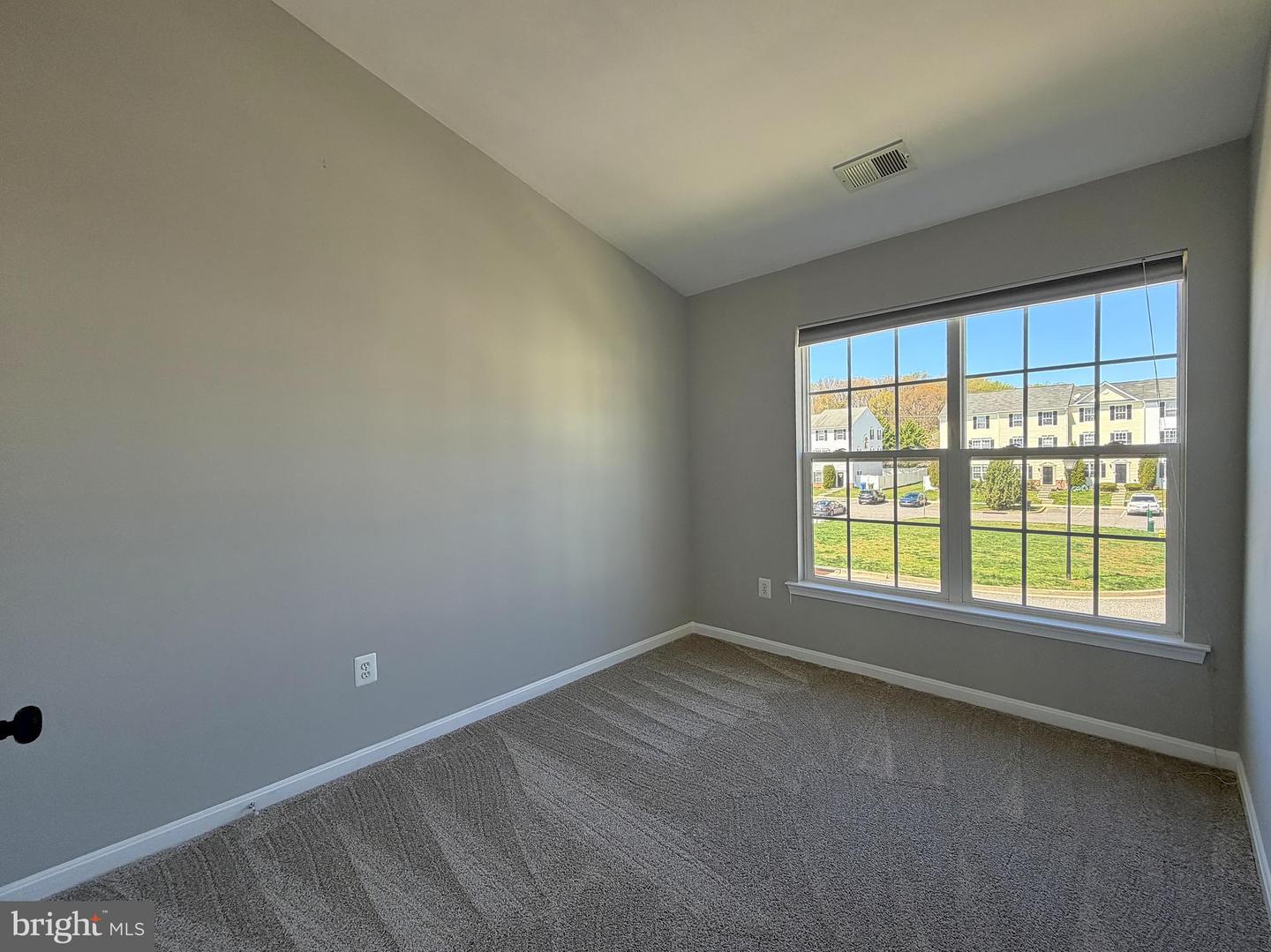 1816 Graymount Way Property Photo 15