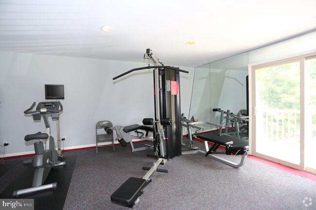 107 Idlewild Rd #2a Property Photo 7