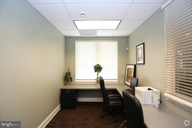 107 Idlewild Rd #2a Property Photo 13
