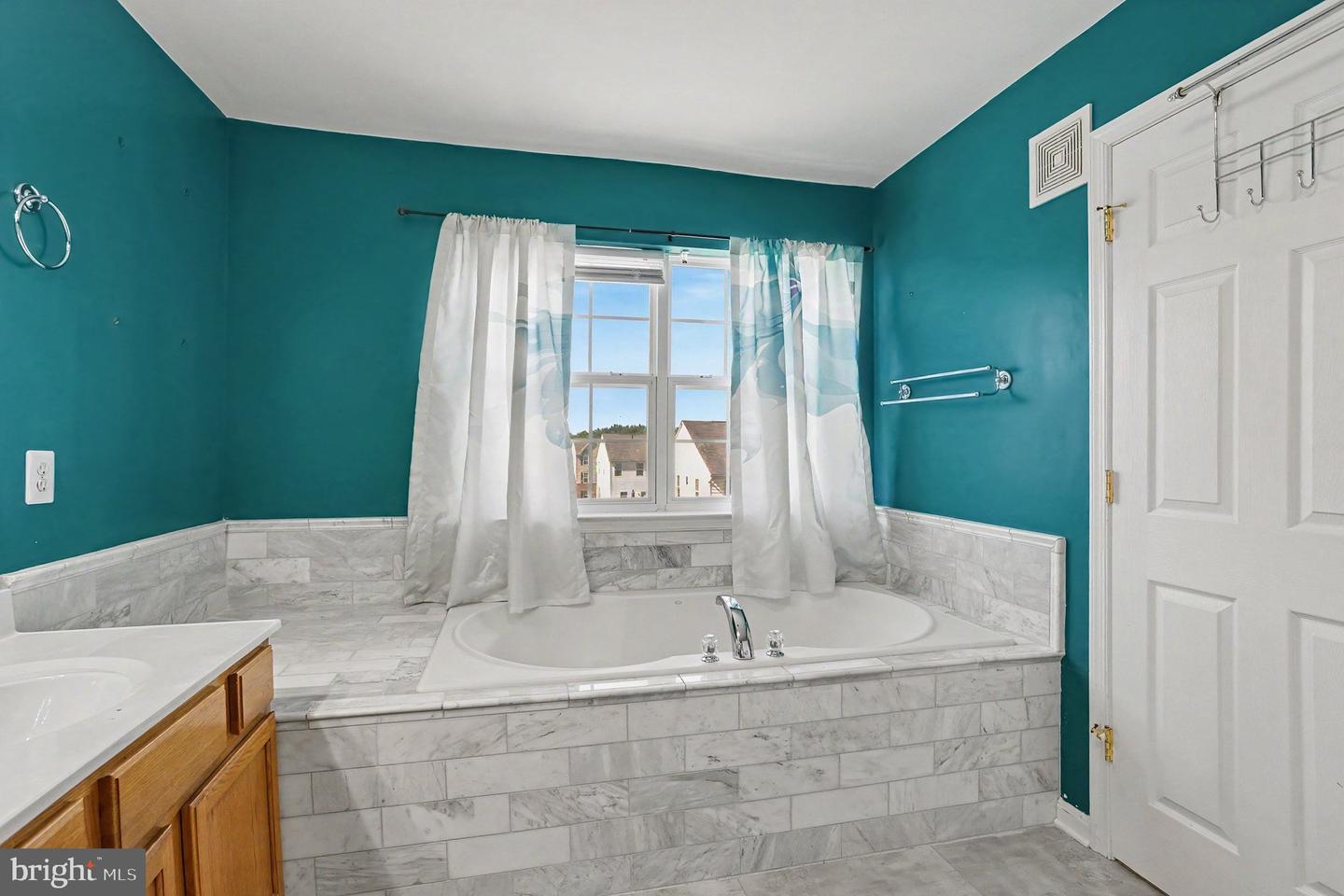 120 Mohegan Dr #a Property Photo 14