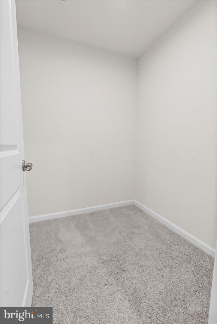 539 Potomac Rd Property Photo 33