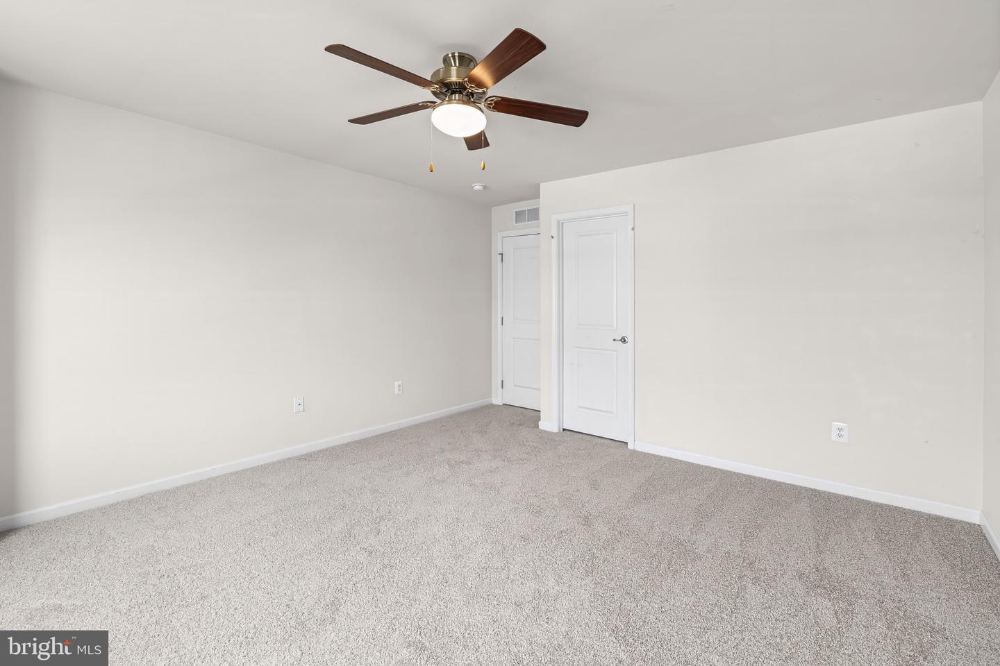 539 Potomac Rd Property Photo 35