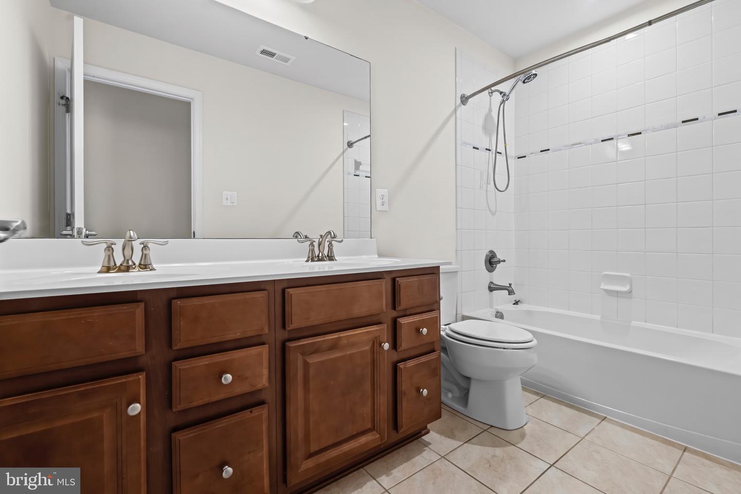 539 Potomac Rd Property Photo 36